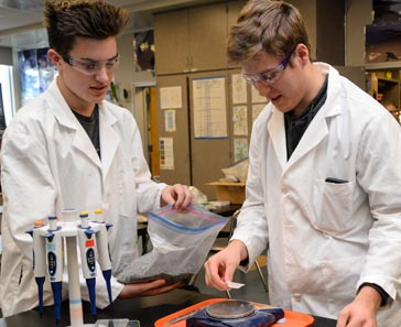 Students in the lab.